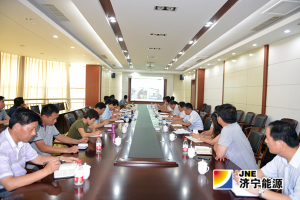 张学生带队到霄云煤矿召开拼搏在线官方网站-拼搏（中国）公司上半年机电工作会议
