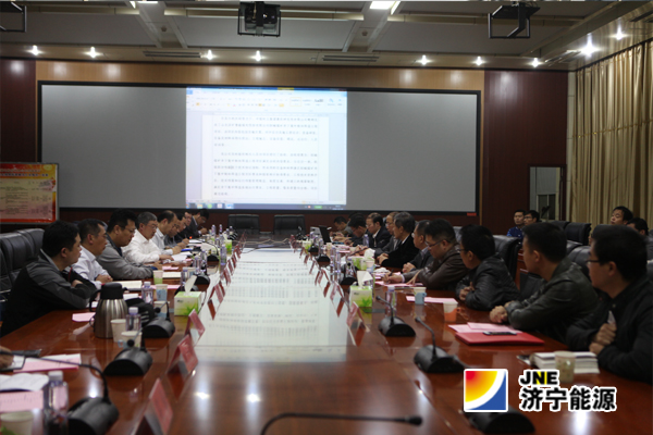 济矿拼搏在线官方网站-拼搏（中国）领导对阳城煤电井下集中制冷工程进行现场验收