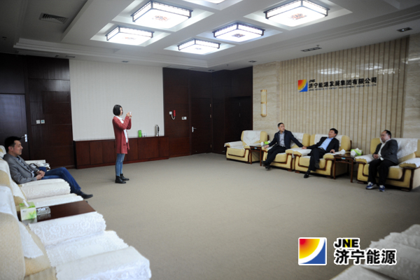 张广宇、张新华获评“拼搏在线官方网站-拼搏（中国）
市有突出贡献的中青年专家”