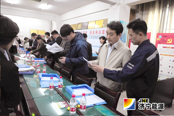 拼搏在线官方网站-拼搏（中国）公司召开“三大活动”助力“三大攻坚”推进会暨党建工作例会