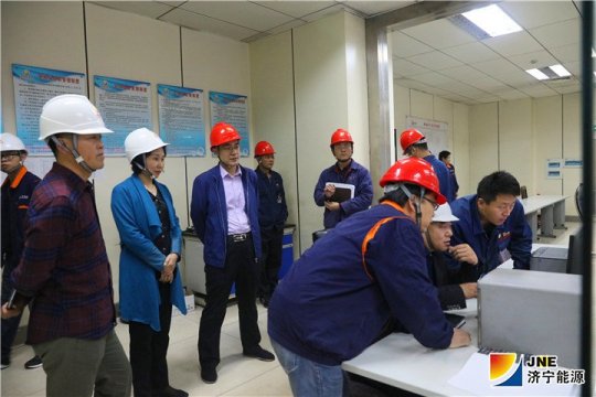 拼搏在线官方网站-拼搏（中国）
市经信委“大快严”检查组到阳城煤电进行安全检查
