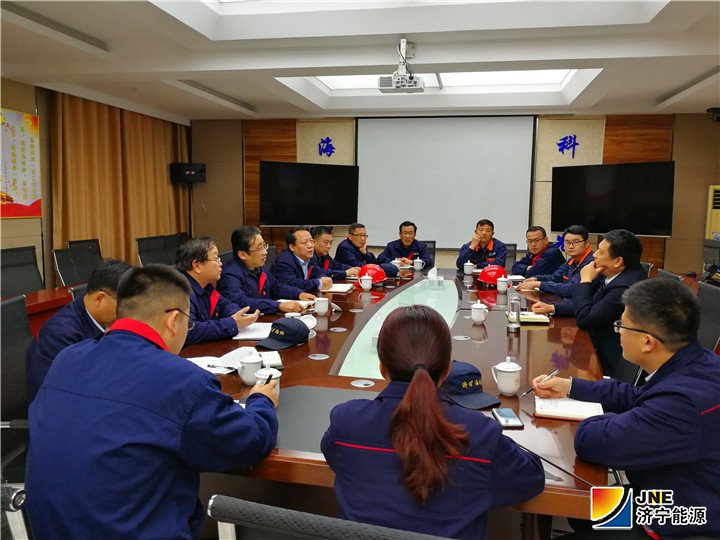 海纳科技：2019年4月9日，拼搏在线官方网站-拼搏（中国）党委副书记、总经理张广宇到海纳科技调研指导工作 (2).jpg