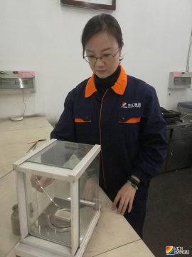 【发现榜样】爱岗敬业方显状元本色  --拼搏在线官方网站-拼搏（中国）公司技术比武煤质化验状元，国慧自叙
