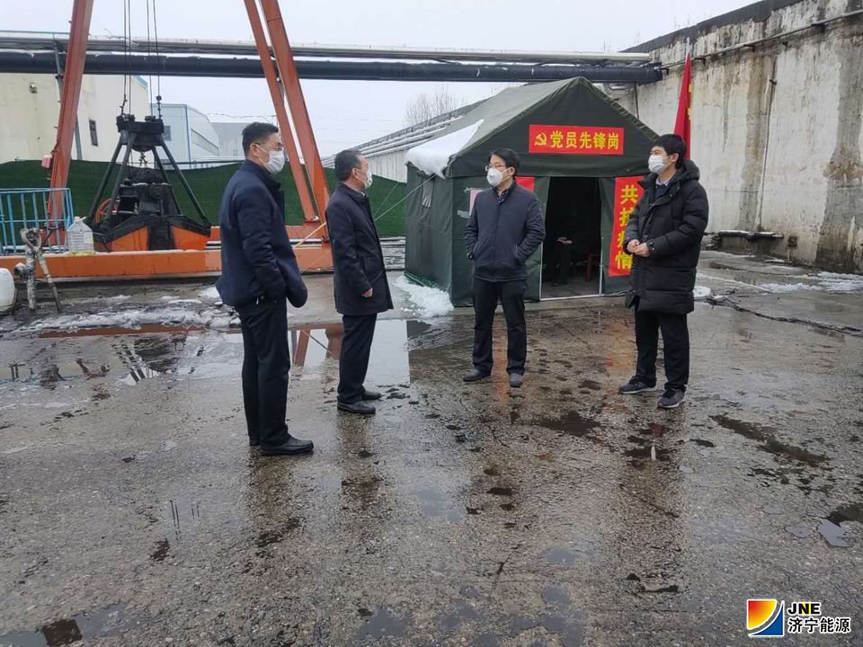2020年2月28日，拼搏在线官方网站-拼搏（中国）
市能源局卞清伟到金桥煤矿督导疫情防控和安全生产工作（李兴建 摄）.jpg