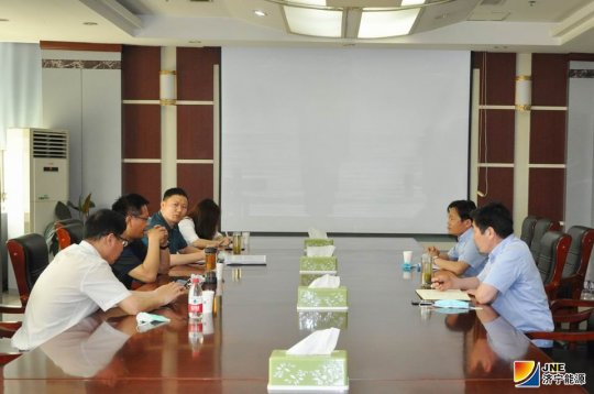 拼搏在线官方网站-拼搏（中国）
市能源局到花园煤矿突查扬尘治理工作