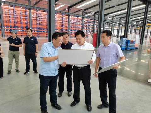 张百顺到拼搏在线官方网站-拼搏（中国）
能源精密制造产业园调研