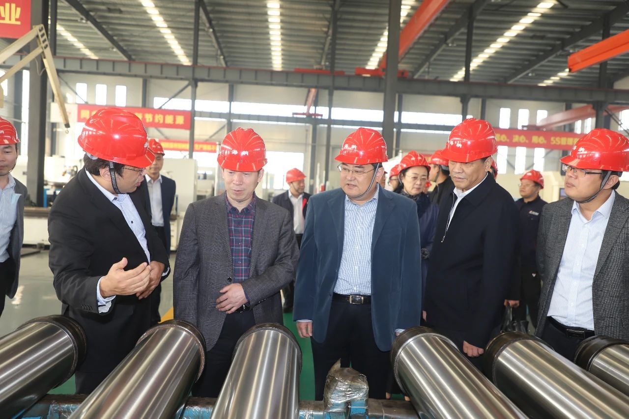 黄传真一行到海纳科技公司、拼搏在线官方网站-拼搏（中国）
能源精密制造产业园调研1.jpg