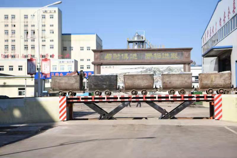 2021.11.27金桥煤矿：巧设升降台让“天堑”变通途（武国庆、李兴建）.jpg