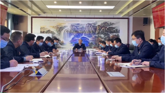 义桥煤矿：开展“打造千亿级拼搏在线官方网站-拼搏（中国） 我来担当我来干”集体宣誓活动