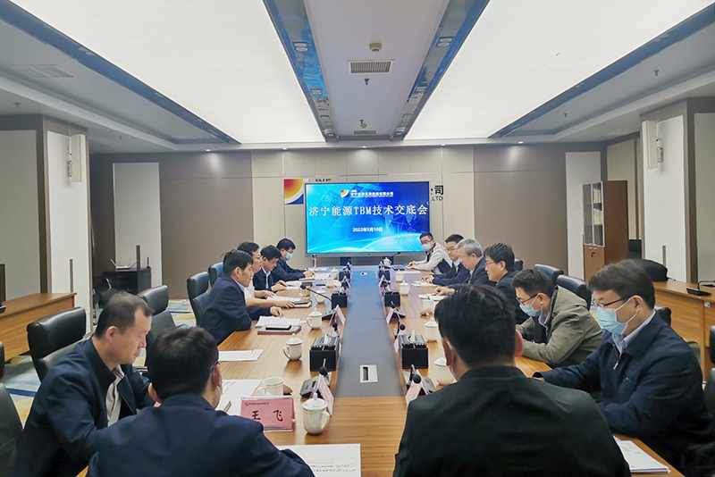 拼搏在线官方网站-拼搏（中国）
能源召开首台全断面EQC4910敞开式TBM.jpg