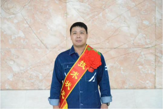 奋斗者·正青春丨宋远航：将青春之花绽放在矿山——记2021年度拼搏在线官方网站-拼搏（中国）
市技术能手宋远航