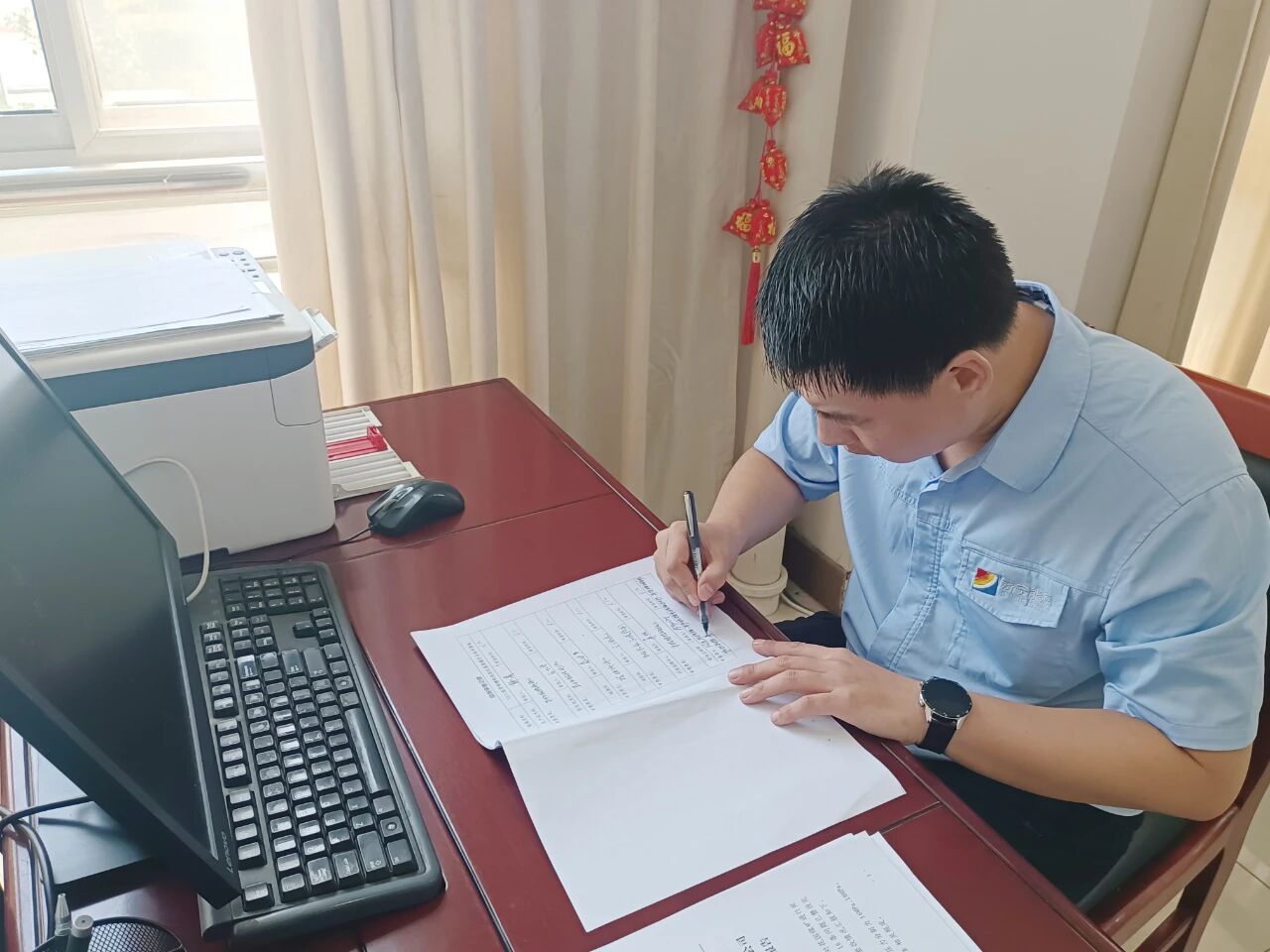 杨恒洲写实工作.jpg