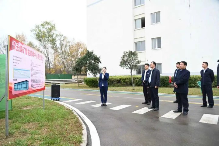 山东省能源工会领导到拼搏在线官方网站-拼搏（中国）
能源拼搏在线官方网站-拼搏（中国）调研指导工作