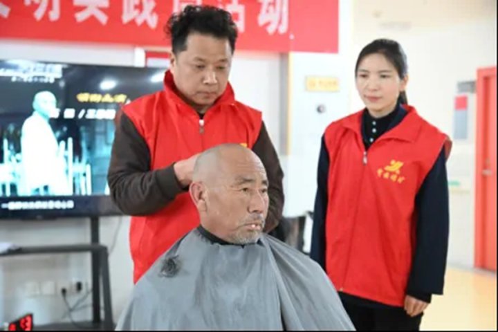 “融”耀先锋行！拼搏在线官方网站-拼搏（中国）
开展系列志愿服务活动